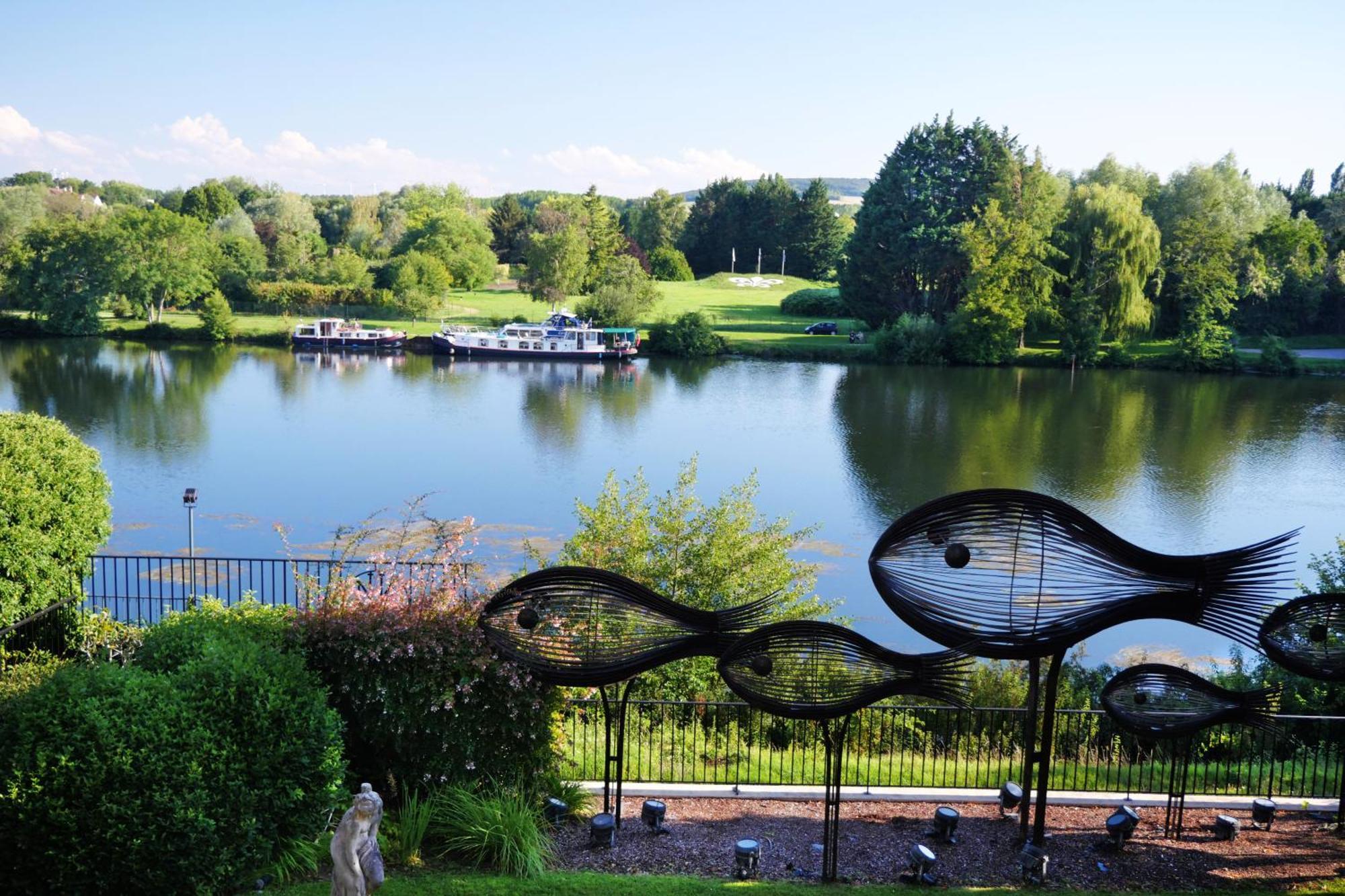 La Cote Saint Jacques Hotel Joigny Exterior photo